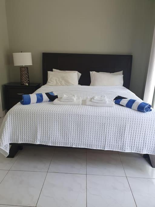Villa Townhouse By The Bay, Little Bay Country Club ,Negril Orange Bay Exterior foto